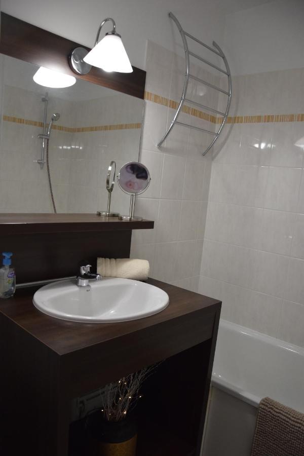 Studio Confort Paris Apartment มองต์เตฮวา ภายนอก รูปภาพ